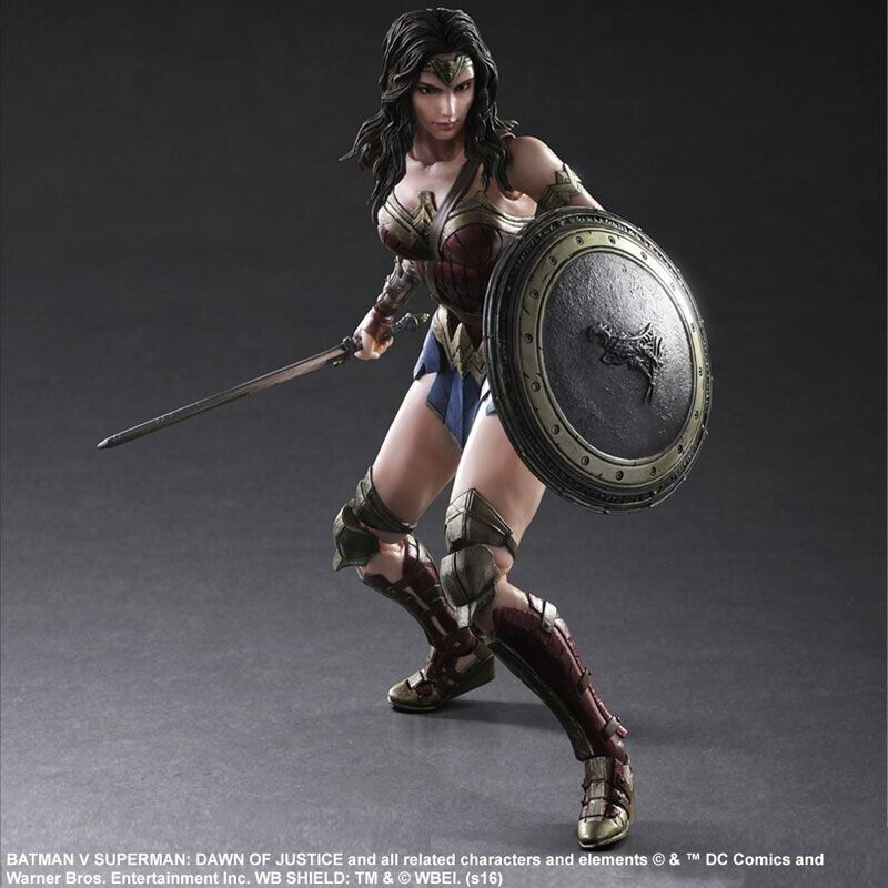 Batman v Superman: Dawn of Justice - Wonder Woman Play Arts Action Figure - NEW