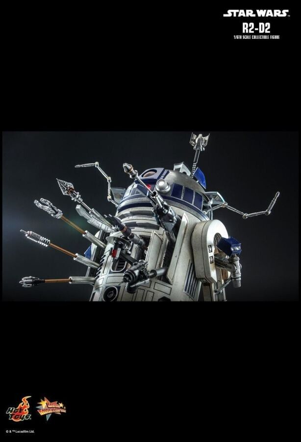 Star Wars - R2-D2 Attack of the Clones 1:6 Scale Action Figure - NEW