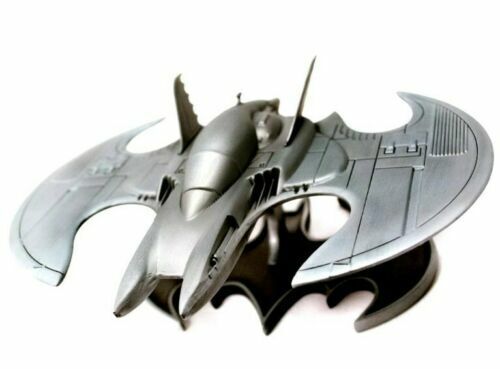 DC Comics 1989 Batwing Metal Desktop, Collectibles, NEW